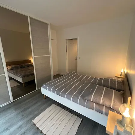 Oasis De Verdure Avec Balcons - Proche Versailles *